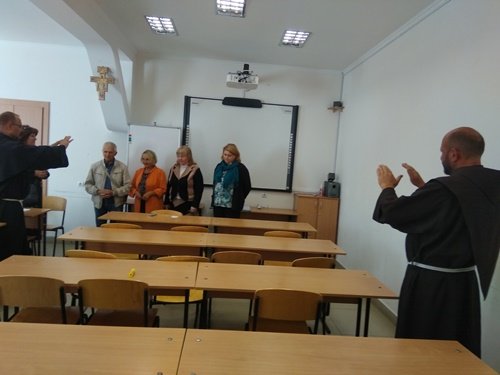 Святий Отче, збережи нас у Твоє ім’я!