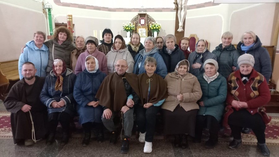  Капітул у місцевій спільноті ФОС у м. Дунаївці.