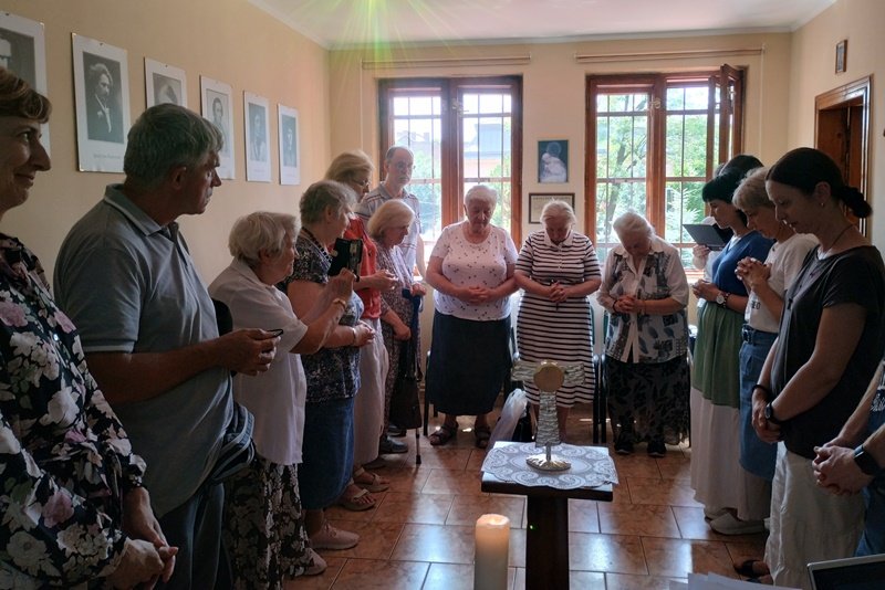 «Це не ви мене вибрали, але я вас вибираю» або Ще раз про служіння…